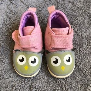 Ikiki owl squeak shoes